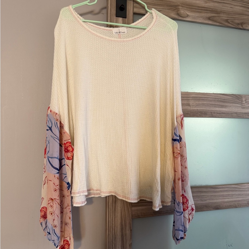 Umgee Cream Blouse with Floral Sleeves